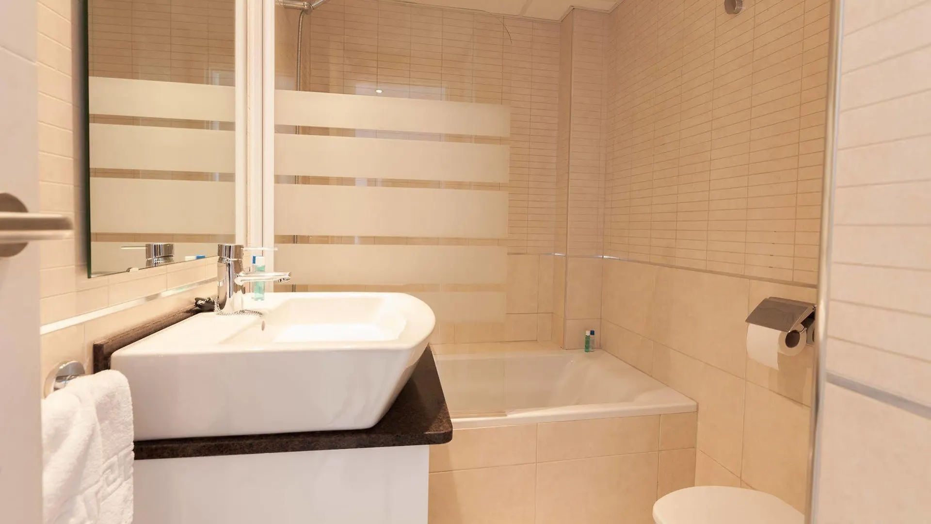 Camelina Suites San Antonio  Aparthotel